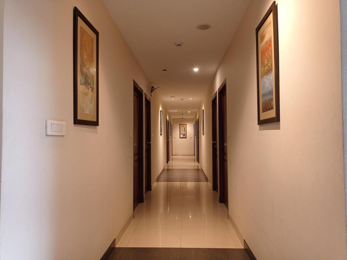 Hotel De Grand Kozhikode Exteriör bild