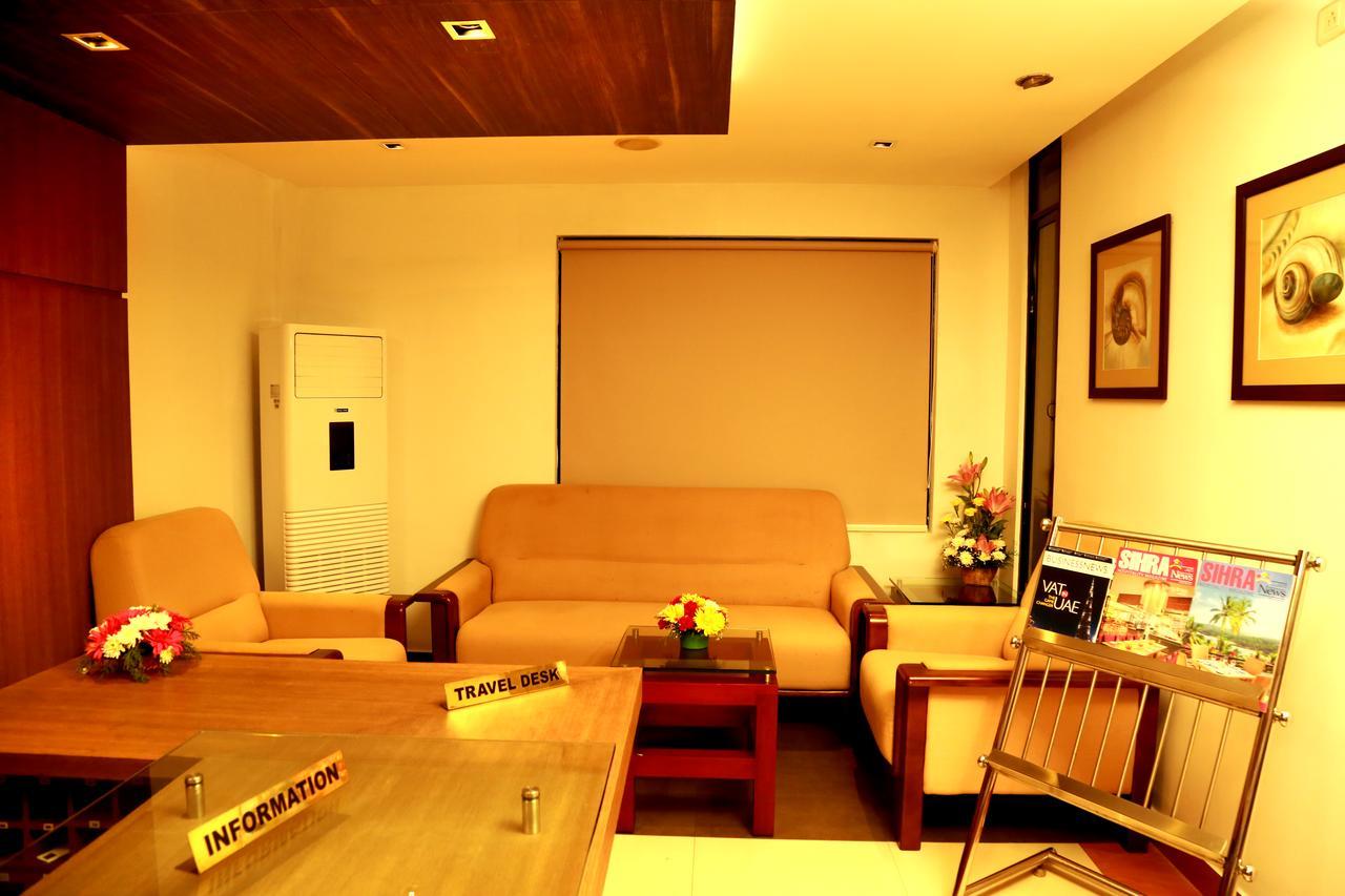 Hotel De Grand Kozhikode Exteriör bild