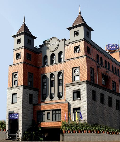 Hotel De Grand Kozhikode Exteriör bild